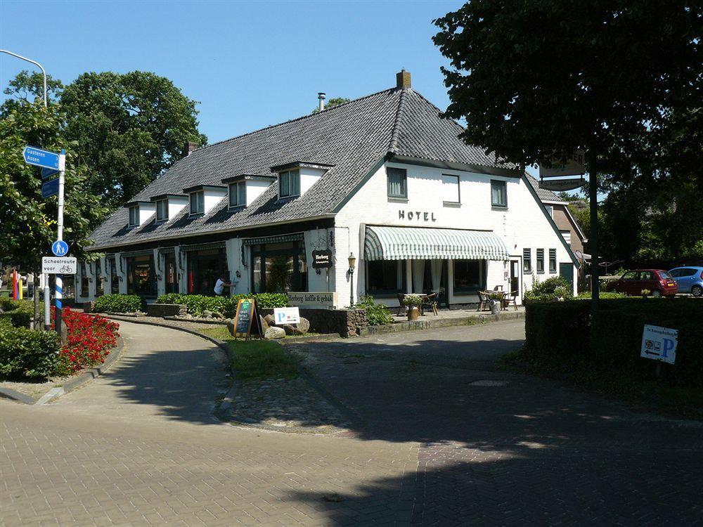 Hotel Restaurant De Koningsherberg Anloo Esterno foto