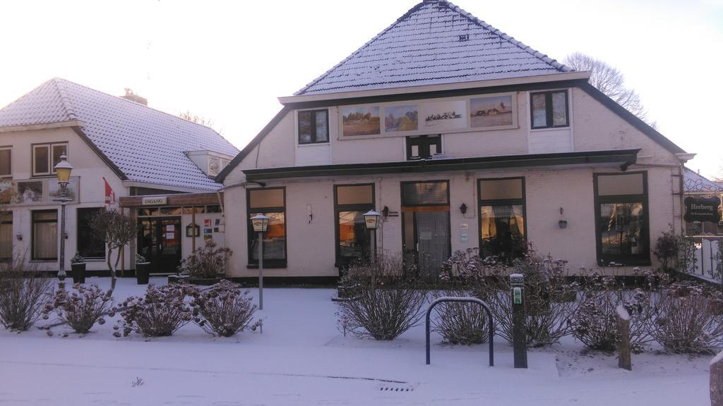 Hotel Restaurant De Koningsherberg Anloo Esterno foto